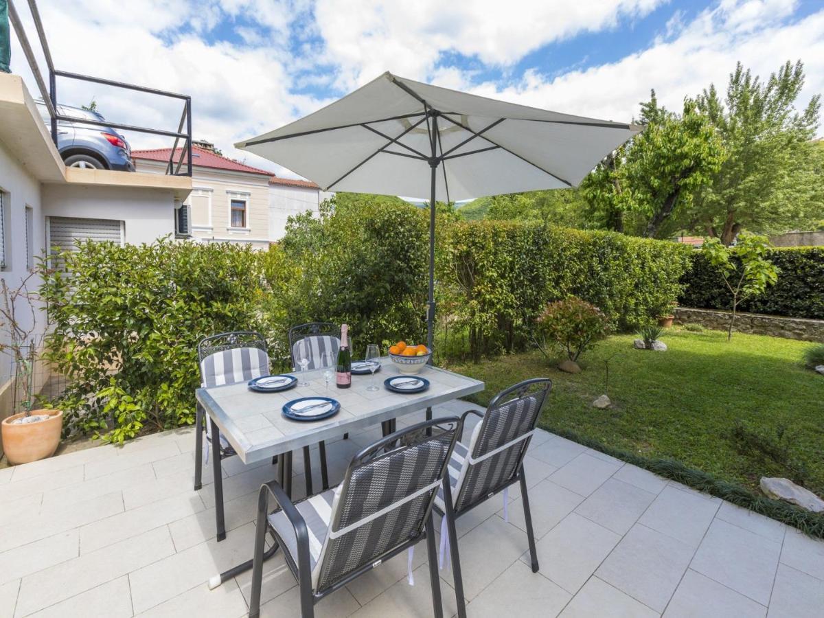 Apartments Rabbit Crikvenica Exterior foto